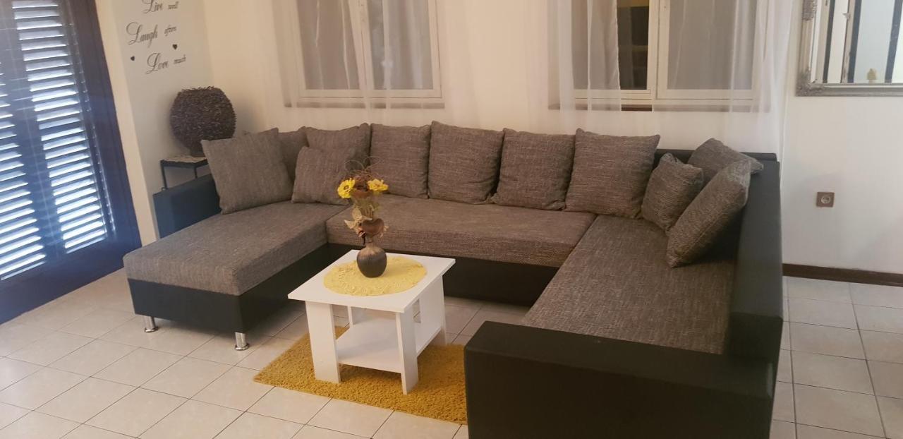 Apartments Petra Tribalj Екстериор снимка