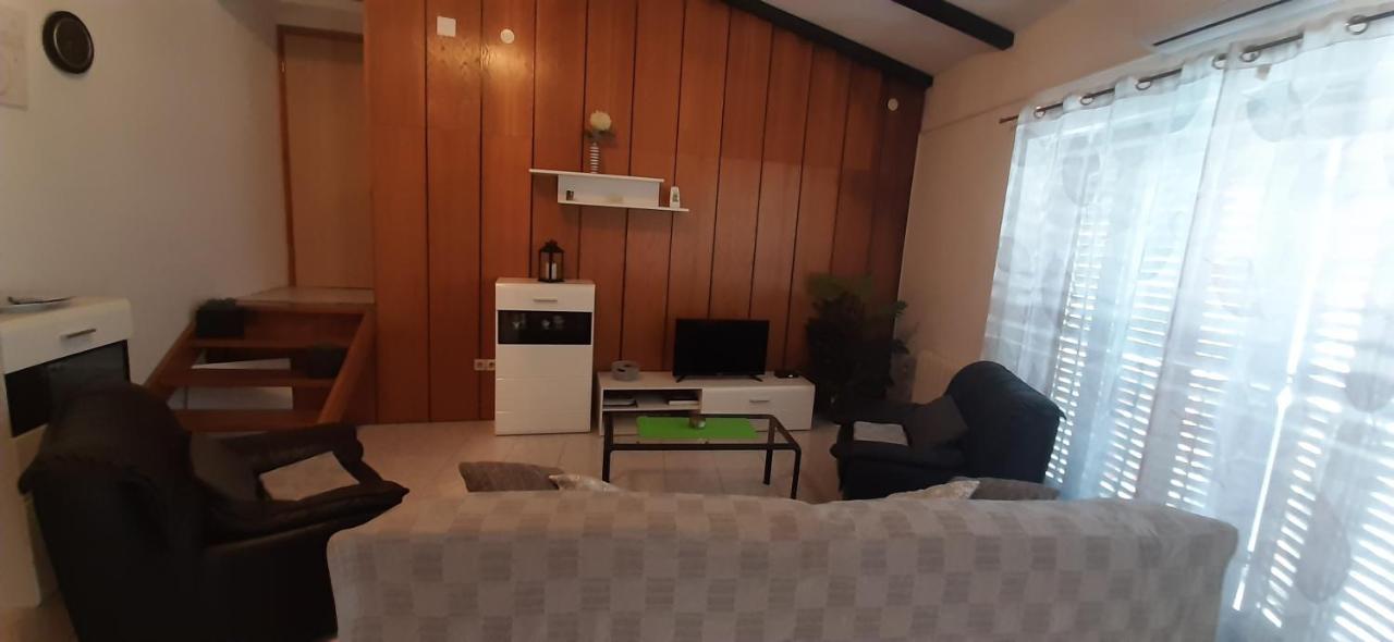 Apartments Petra Tribalj Екстериор снимка